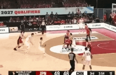 世界杯手机高清观看-2中2！天降神兵！中国男篮第一关键先生
